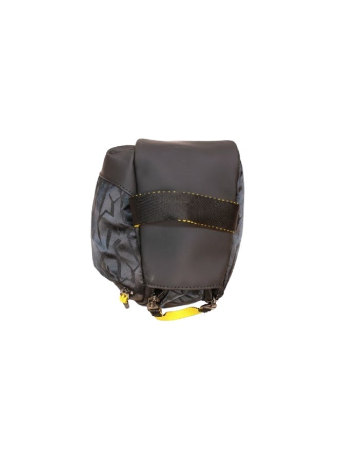 د ك ن ي حقيبة مستحضرات تجميل  سوداء - Image 3